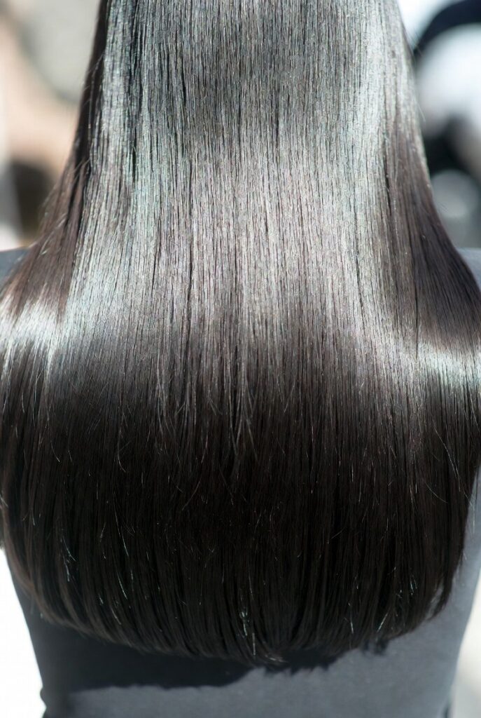 Straight Hair Styling Ideas for Healthy, Shiny Results